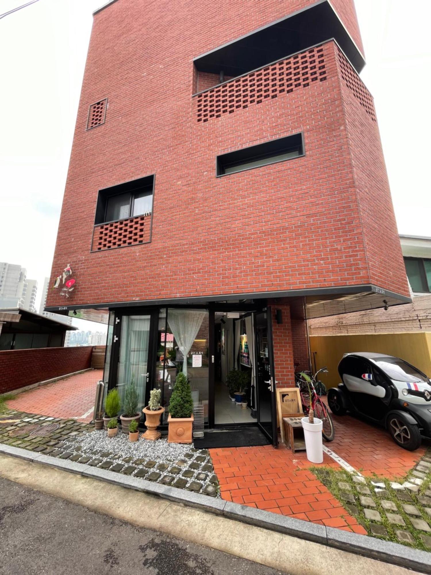 Space In Blackstone Khách sạn hẻo lánh Seoul